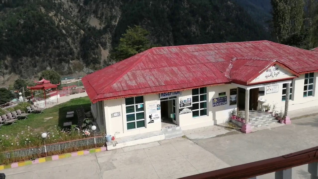 shining star hotel kalam