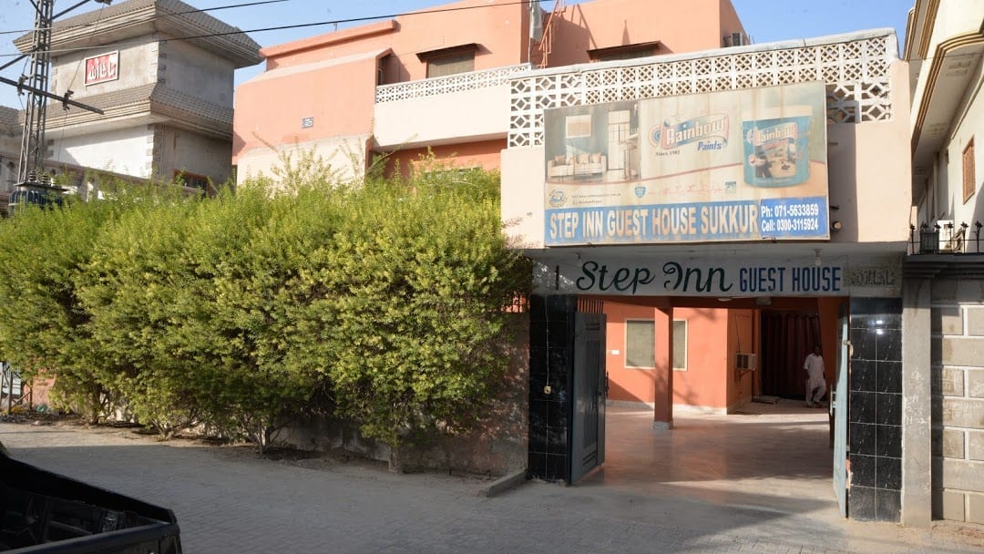 Step inn Guest House Sukkur Tripako